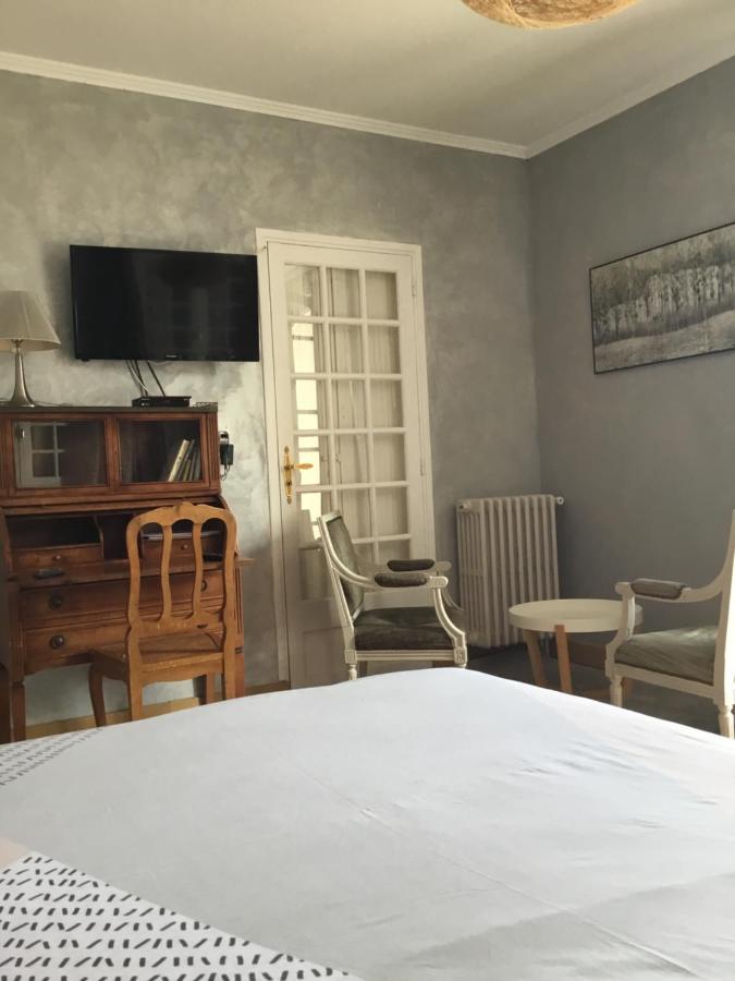 L'Escalere Bed & Breakfast Arnaud-Guilhem Bagian luar foto