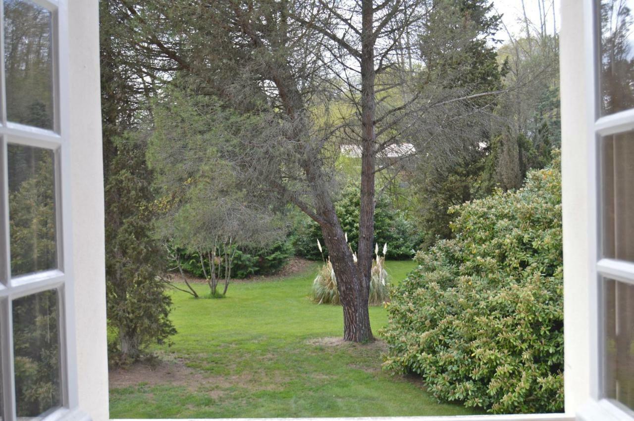 L'Escalere Bed & Breakfast Arnaud-Guilhem Bagian luar foto
